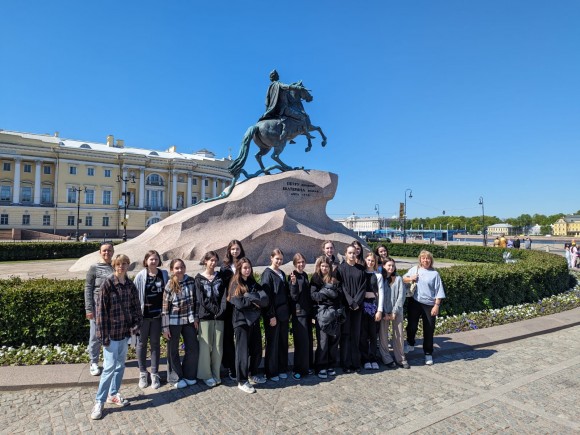 Программа «Пленэр и музеи»<br/>Детская группа преподавателей Марии Николаевны Леоновой и Алевтины Владимировны Топузлиевой